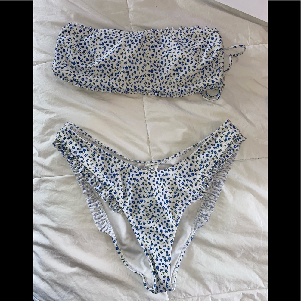 Floral bikini set